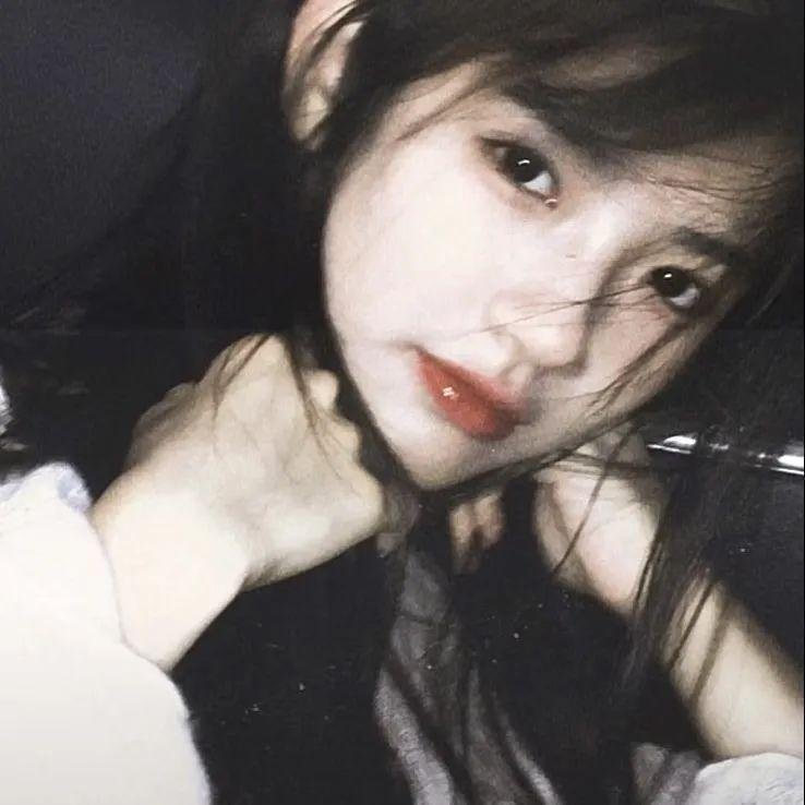 女他海报